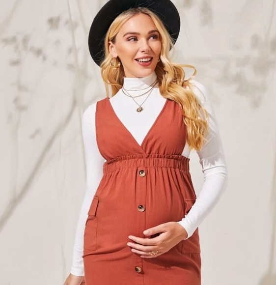 SHEIN Dresses & Skirts - Shein maternity buttoned front pocket dress